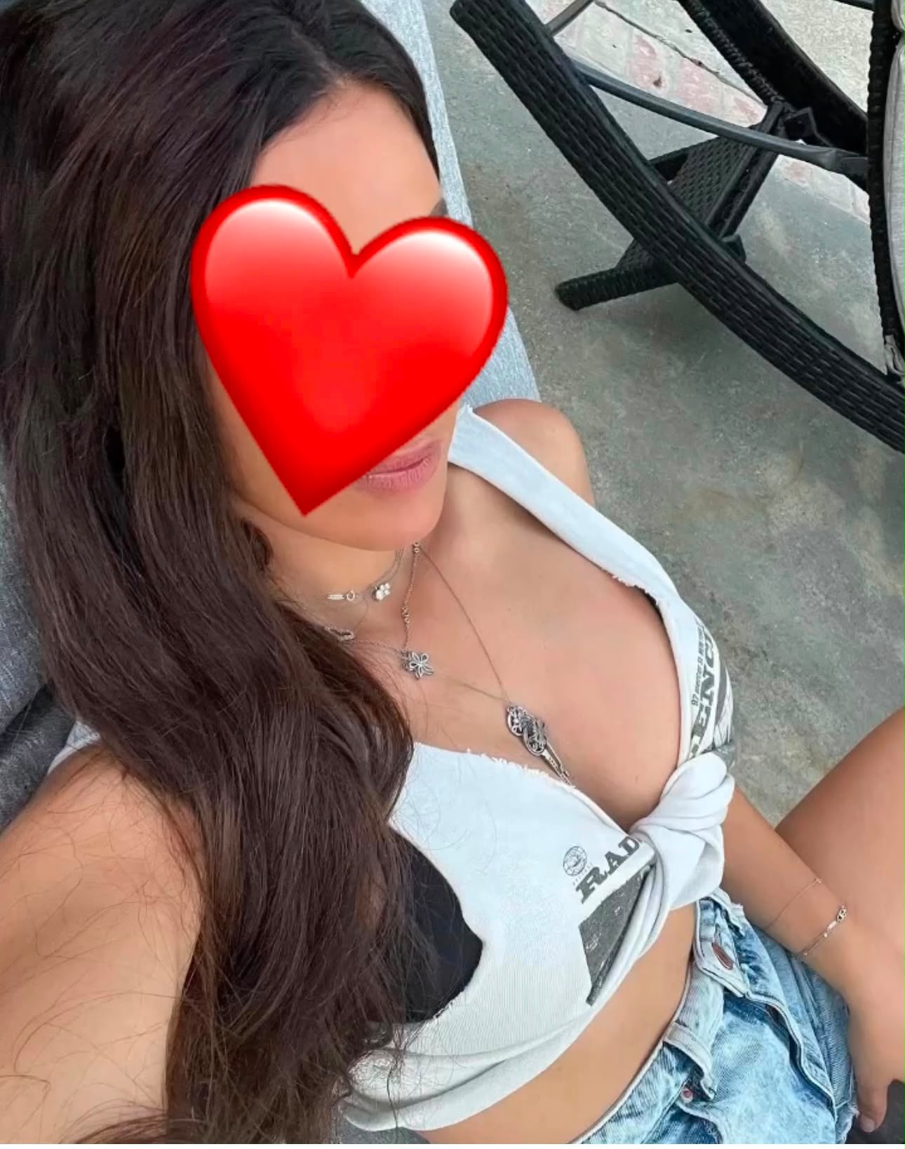 בחורה מפנקת כמו חברה – הוד השרון