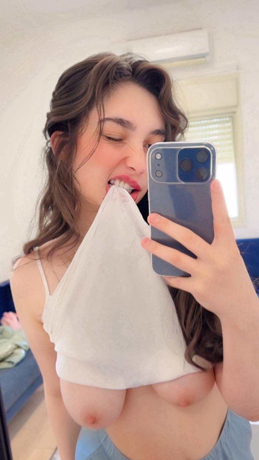 פרולה חדשה – תיירת מברזיל בת 20 – בירושלים